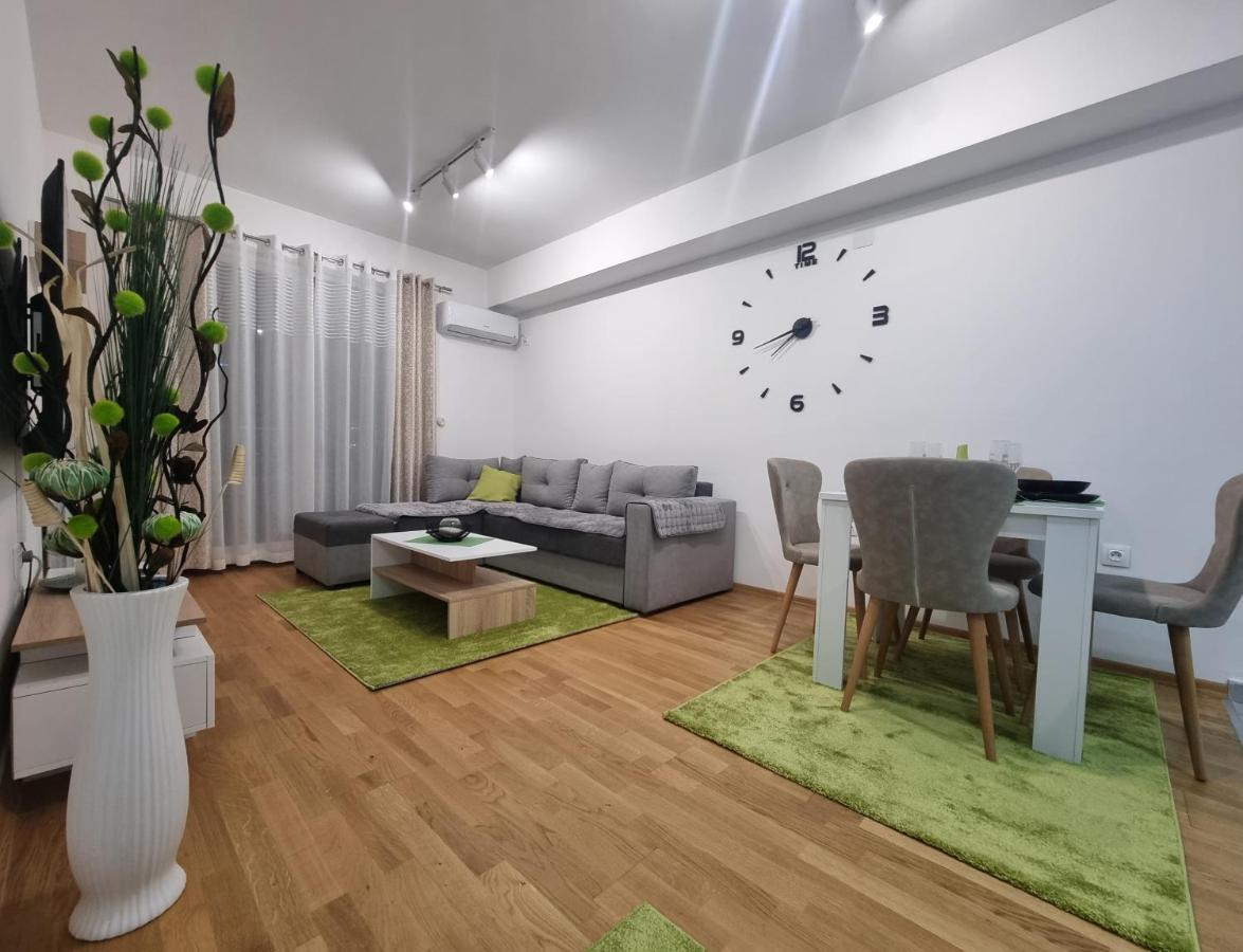 Modern & Trendy Apartment Skopje Esterno foto