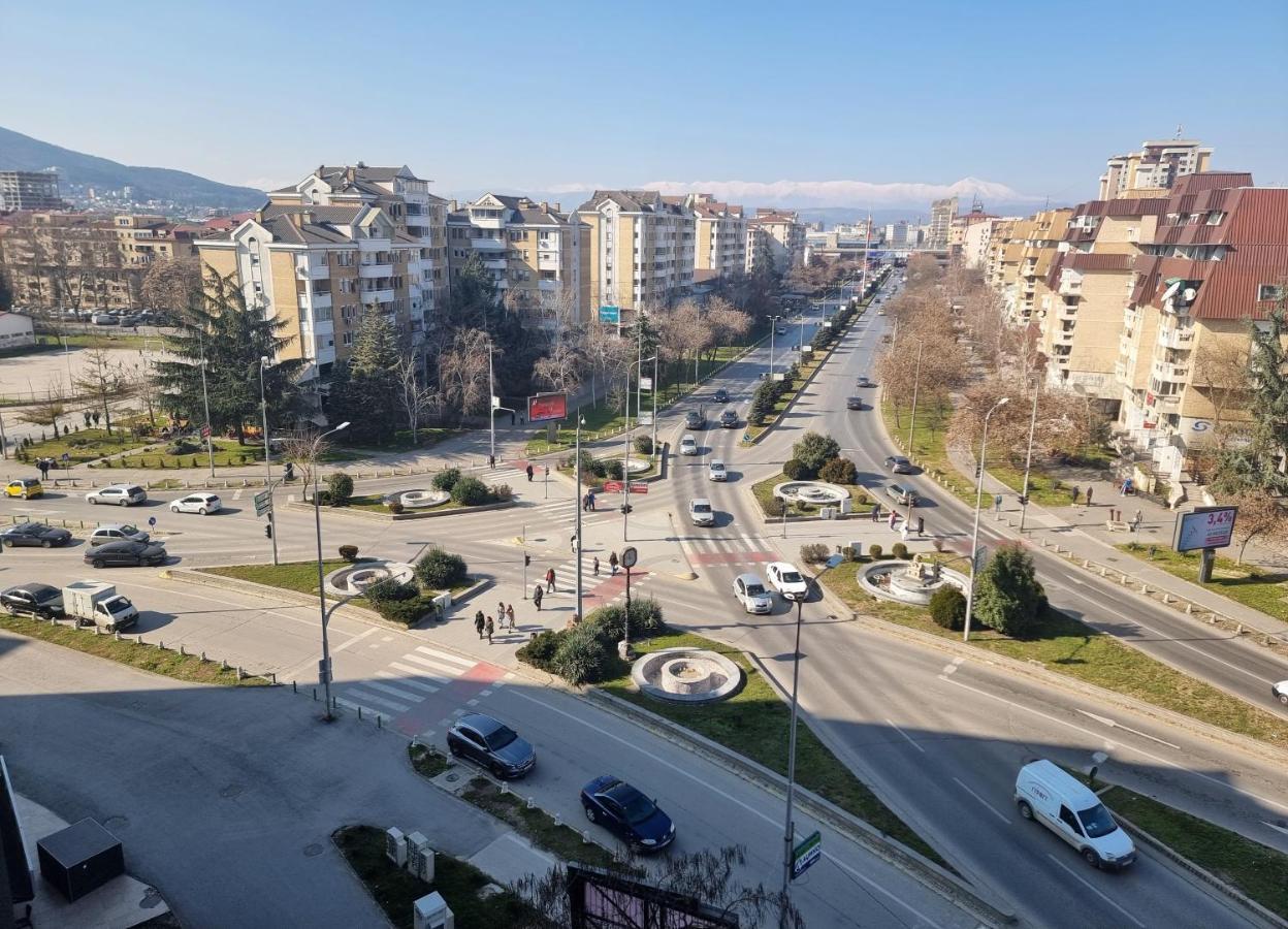 Modern & Trendy Apartment Skopje Esterno foto