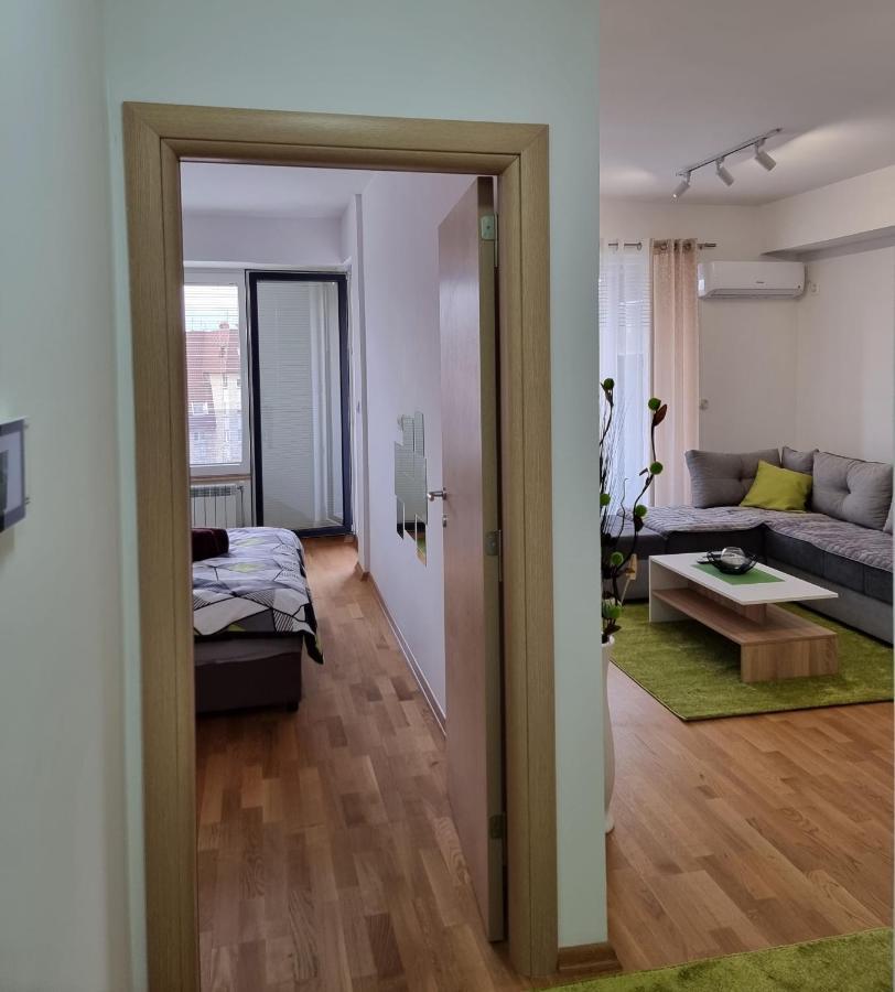 Modern & Trendy Apartment Skopje Esterno foto