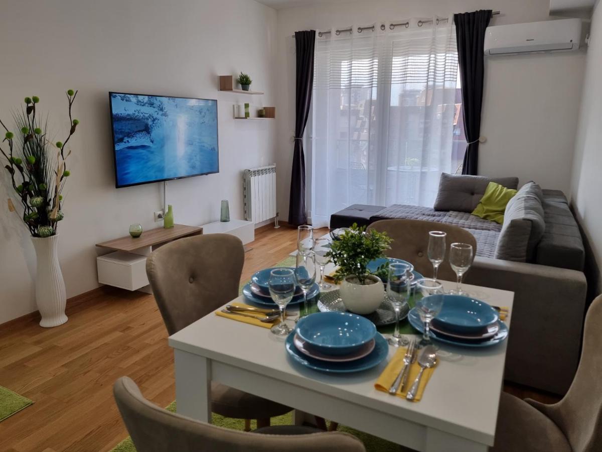 Modern & Trendy Apartment Skopje Esterno foto