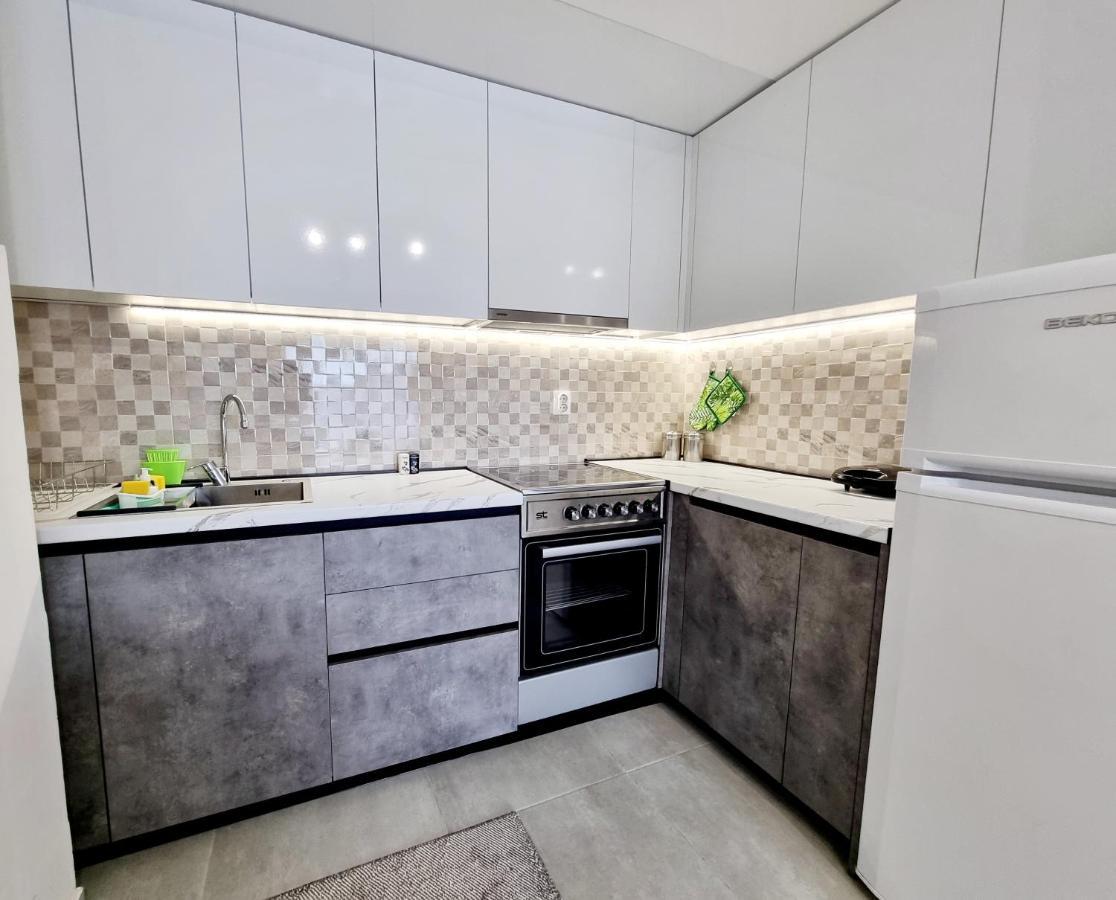 Modern & Trendy Apartment Skopje Esterno foto