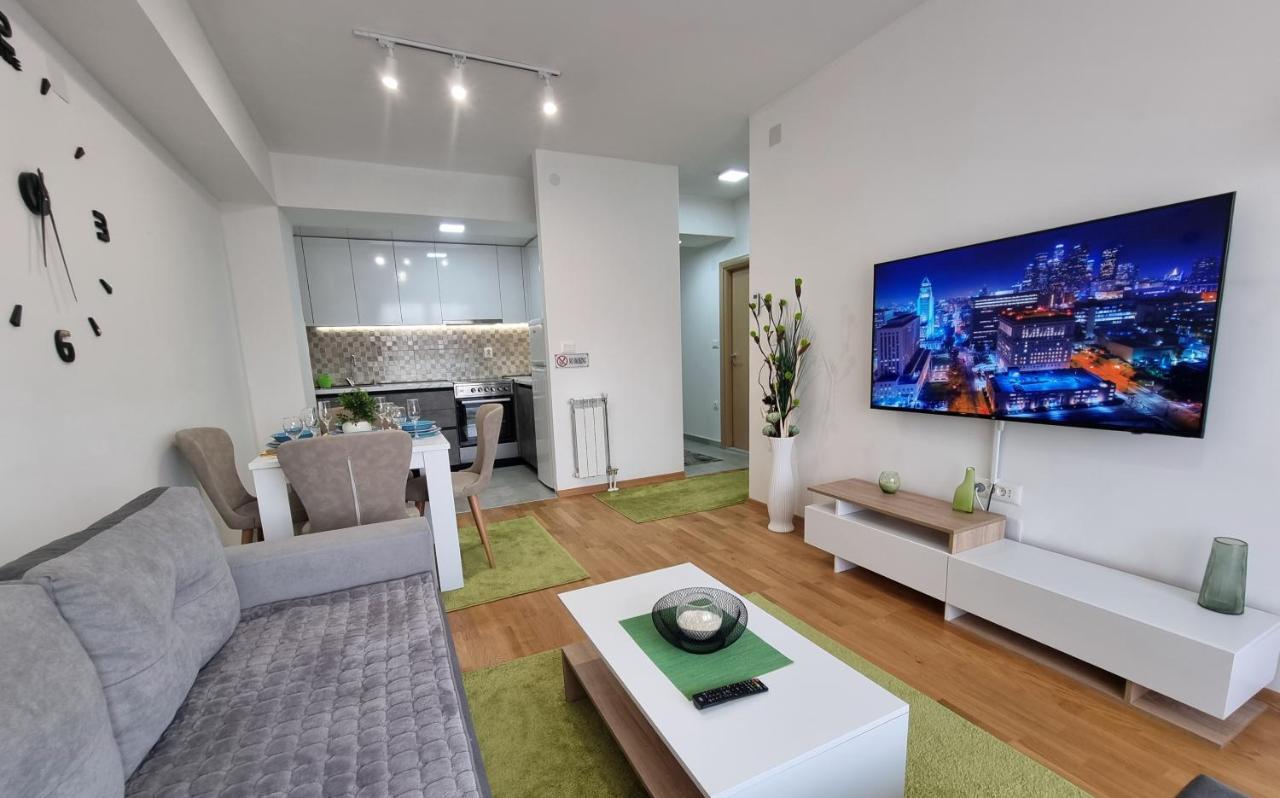 Modern & Trendy Apartment Skopje Esterno foto