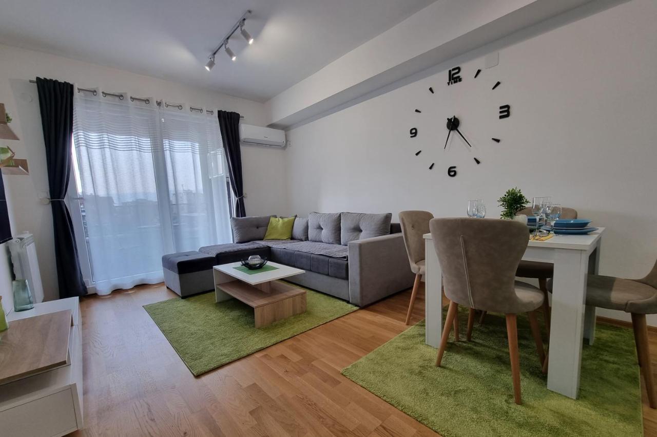 Modern & Trendy Apartment Skopje Esterno foto