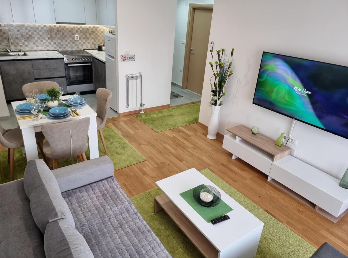 Modern & Trendy Apartment Skopje Esterno foto