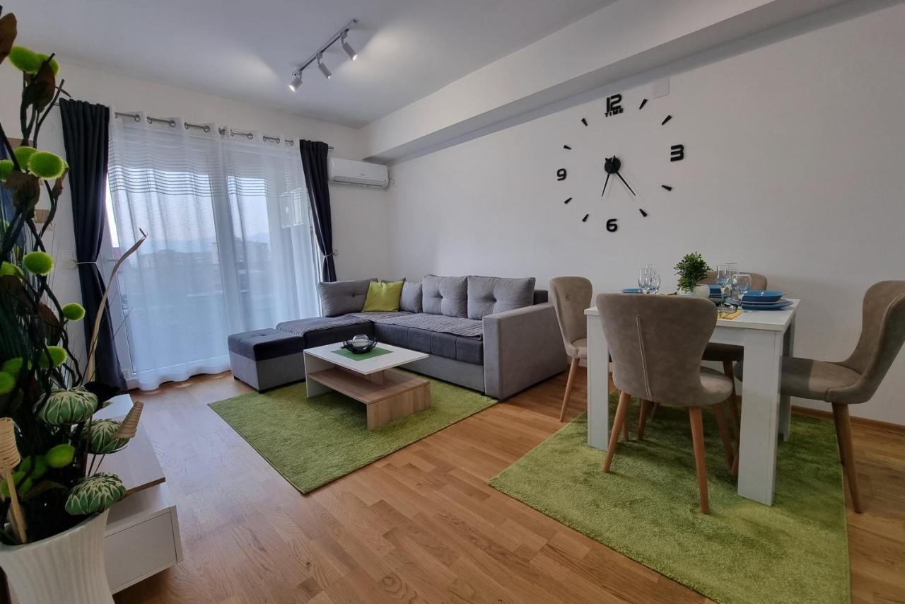 Modern & Trendy Apartment Skopje Esterno foto